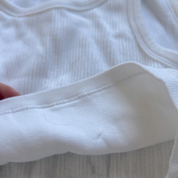 XS White Tee - Picture 3 of 3